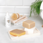 Kietasis indų ploviklis 200 g NATURAL ir drėkinamasis rankų ir kūno kremas SOFT CRYSTAL 150 ml